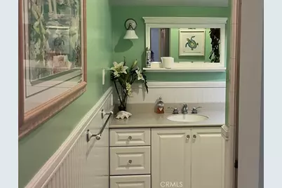 335 Clemente Avenue, Avalon, CA 90704 - Photo 6