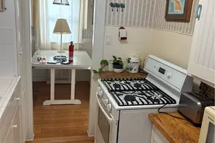 335 Clemente Ave, Avalon, CA 90704 - Photo 18