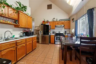 240 E 56th St, Los Angeles, CA 90011 - Photo 8