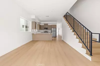 642 E Fairview Boulevard, Inglewood, CA 90302 - Photo 8