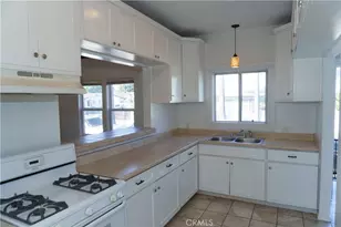 5700 Cimarron St, Los Angeles, CA 90062 - Photo 8