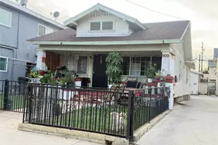 909 Gaviota, Long Beach, CA 90813 - Photo 2