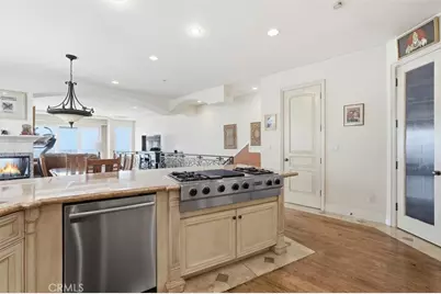 814 Esplanade #A, Redondo Beach, CA 90277 - Photo 12