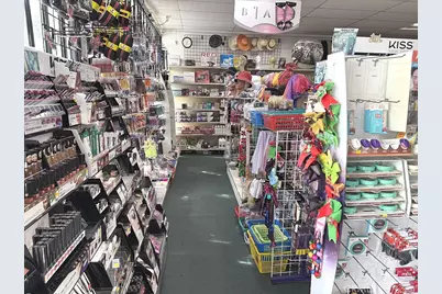 8409 S 8th Avenue #C, Inglewood, CA 90305 - Photo 2