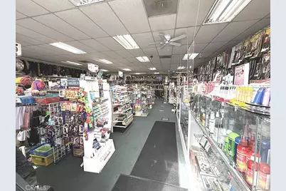 8409 S 8th Avenue #C, Inglewood, CA 90305 - Photo 1