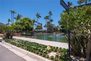 18 Malaga Pl E, Manhattan Beach, CA 90266 - Photo 26