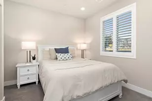 1441 Longview Ln, San Pedro, CA 90732 - Photo 28