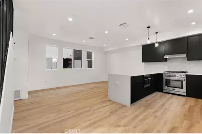 11410 W Calvert Street, North Hollywood, CA 91606 - Photo 12