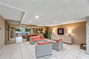525 N Sycamore Ave, Los Angeles, CA 90036 - Photo 4