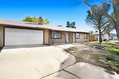 41048 173rd, Lancaster, CA 93535 - Photo 2