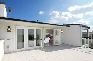 207 S Poinsettia Ave, Manhattan Beach, CA 90266 - Photo 14