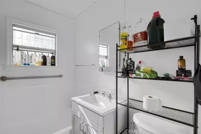 300 E 55th Street, Los Angeles, CA 90011 - Photo 12