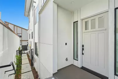 617 N Irena Avenue #C, Redondo Beach, CA 90277 - Photo 2