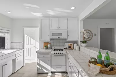 228 Avenue A, Redondo Beach, CA 90277 - Photo 28