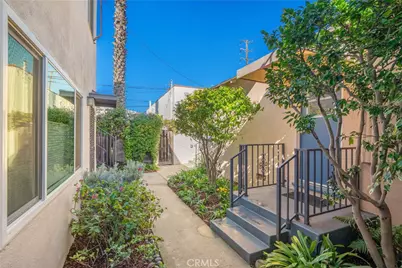 2332 20th St, Santa Monica, CA 90405 - Photo 14