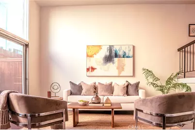 14144 Burbank Boulevard #2, Sherman Oaks, CA 91401 - Photo 2