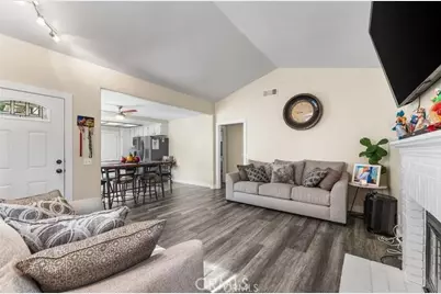 1201 E Avenue R7, Palmdale, CA 93550 - Photo 2