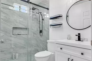 4842 Sapphire, Cypress, CA 90630 - Photo 16