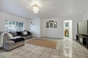 4322 W 105th St, Inglewood, CA 90304 - Photo 8