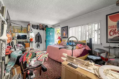 2200 W Burbank Boulevard, Burbank, CA 91506 - Photo 22