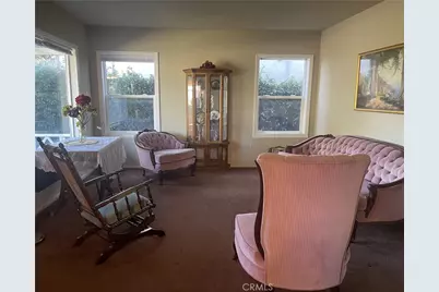 18048 Valley Vista Boulevard, Encino, CA 91316 - Photo 2