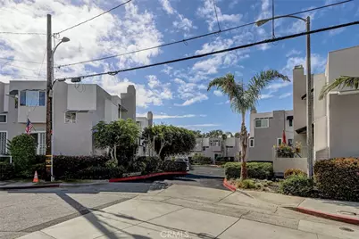 501 Herondo #18, Hermosa Beach, CA 90254 - Photo 34