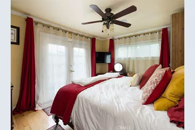 211 E Pine Avenue, El Segundo, CA 90245 - Photo 18