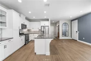 28661 Jardineras, Valencia, CA 91354 - Photo 6