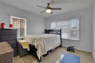 1054 W 81st Pl, Los Angeles, CA 90044 - Photo 20