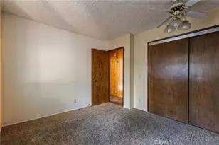 23771 Zuger Dr, Crestline, CA 92325 - Photo 16