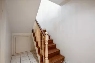 18100 Burbank, Tarzana, CA 91356 - Photo 40