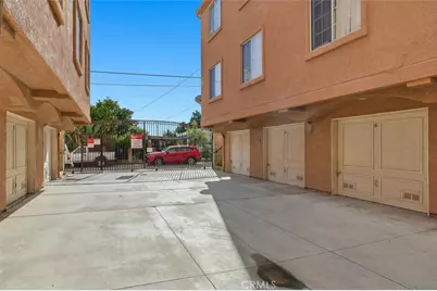 21854 Vermont Avenue #8, Torrance, CA 90502 - Photo 36
