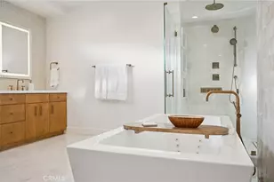 654 5th St, Hermosa Beach, CA 90254 - Photo 22