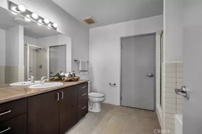 285 W 6th #331, San Pedro, CA 90731 - Photo 26