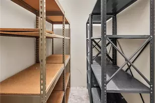 1515 Amherst Ave, Los Angeles, CA 90025 - Photo 16