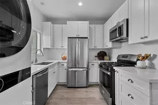 354 E 111th St, Los Angeles, CA 90061 - Photo 6