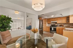 7061 Kester, Van Nuys, CA 91405 - Photo 8