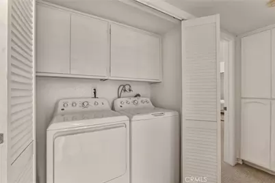 7061 Kester #C, Van Nuys, CA 91405 - Photo 22