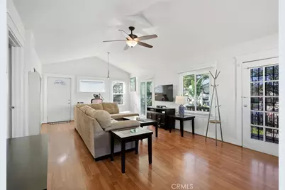 1074 Vina Avenue, Long Beach, CA 90813 - Photo 10