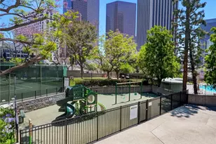 800 W 1st St, Los Angeles, CA 90012 - Photo 36