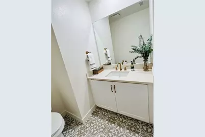 11753 Florence Ave #1, Santa Fe Springs, CA 90670 - Photo 22
