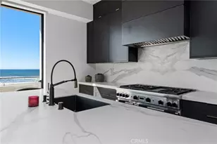 2200 The Strand, Manhattan Beach, CA 90266 - Photo 16