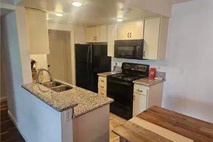 8530 Holloway Dr, West Hollywood, CA 90069 - Photo 18