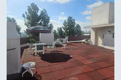 8530 Holloway Drive #303, West Hollywood, CA 90069 - Photo 12