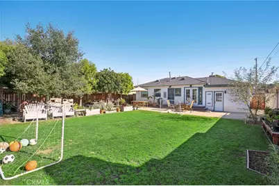 23127 Falena Avenue, Torrance, CA 90501 - Photo 2