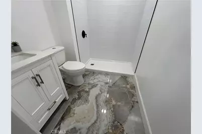 1636 W 70th, Los Angeles, CA 90047 - Photo 38