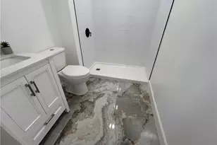 1636 W 70th, Los Angeles, CA 90047 - Photo 38