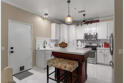 1360 Ashton Park Lane, Thousand Oaks, CA 91320 - Photo 4