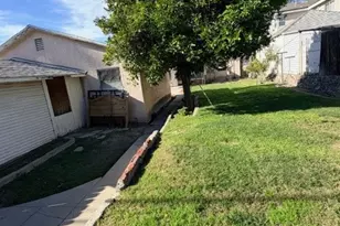 718 E Walnut, Burbank, CA 91501 - Photo 8