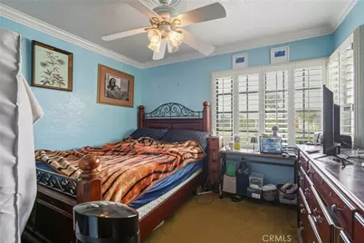 11016 S, Van Ness, Los Angeles, CA 90047 - Photo 18